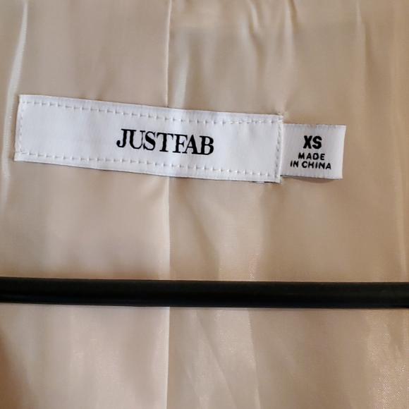 Blazer - Picture 2 of 3